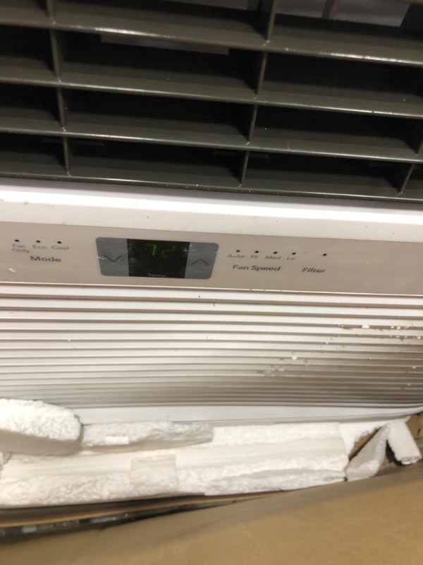Photo 2 of ***PARTS ONLY***
Frigidaire
15,000 BTU Connected Window-Mounted Room Air Conditioner in White
