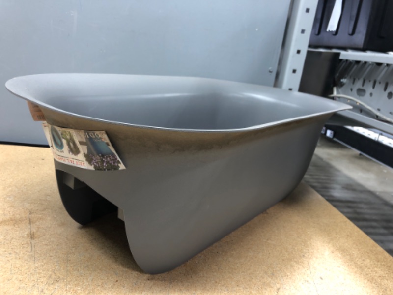 Photo 2 of Bloem
Modica 26 in. Charcoal Grey Plastic Deck Rail Planter