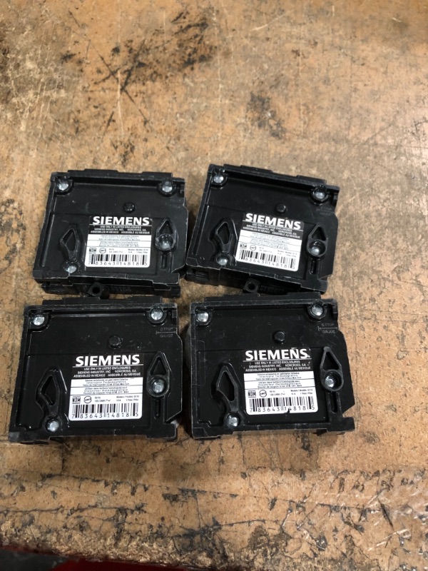 Photo 2 of Bundle Of 4 
Siemens 15 Amp Single-Pole Type QP Circuit Breaker