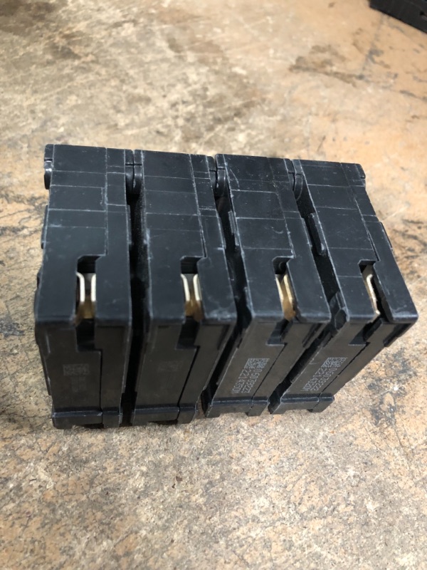 Photo 4 of Bundle of 2 
Siemens 20 Amp Double-Pole Type QP Circuit Breaker