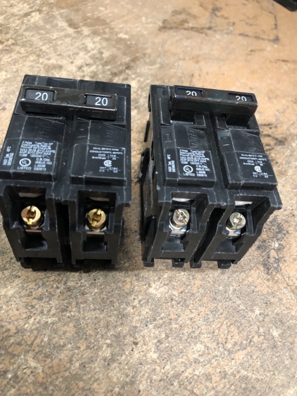 Photo 5 of Bundle of 2 
Siemens 20 Amp Double-Pole Type QP Circuit Breaker