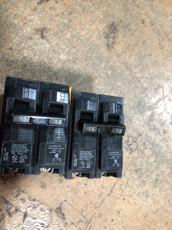 Photo 3 of Bundle of 2 
Siemens 15 Amp Double-Pole Type QP Circuit Breaker