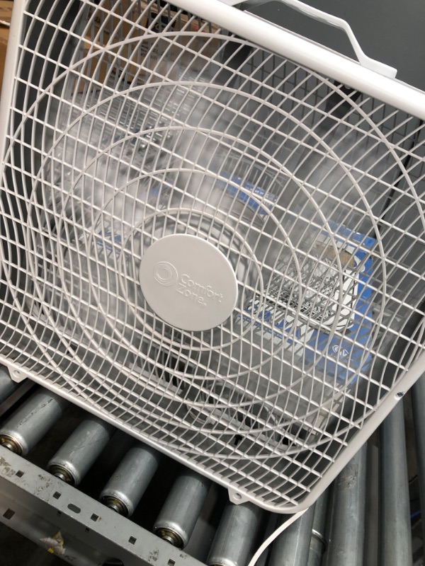 Photo 2 of Comfort Zone  3-Speed Box Fan 