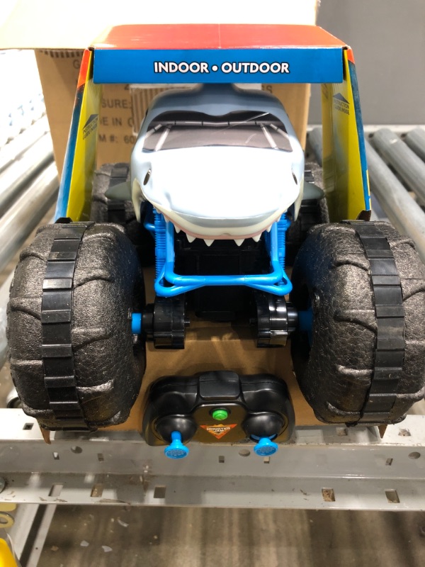 Photo 2 of *** NONFUNCTIONAL ***
Monster Jam, Official Megalodon Storm All-Terrain Remote Control Monster Truck Toy Vehicle, 1:15 Scale