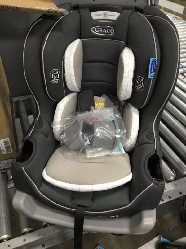 Photo 2 of Graco Extend2Fit Convertible Car Seat | Ride Rear Facing Longer with Extend2Fit, Redmond
