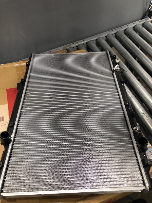 Photo 2 of Radiator, Denso 221-3244