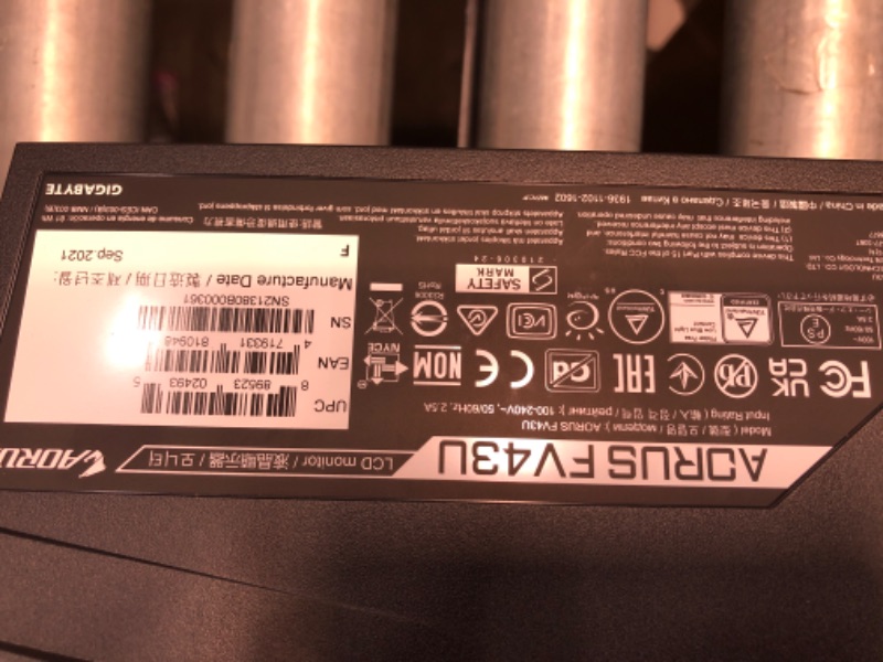 Photo 1 of AORUS FV43U 43" 144Hz 2160p HBR3