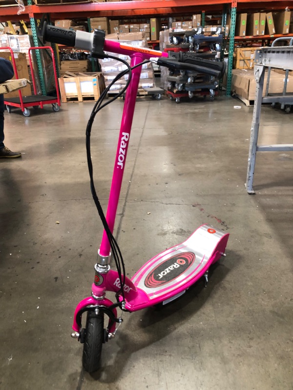 Photo 4 of (DOES NOT FUNCTION)Razor E100 Electric Scooter
