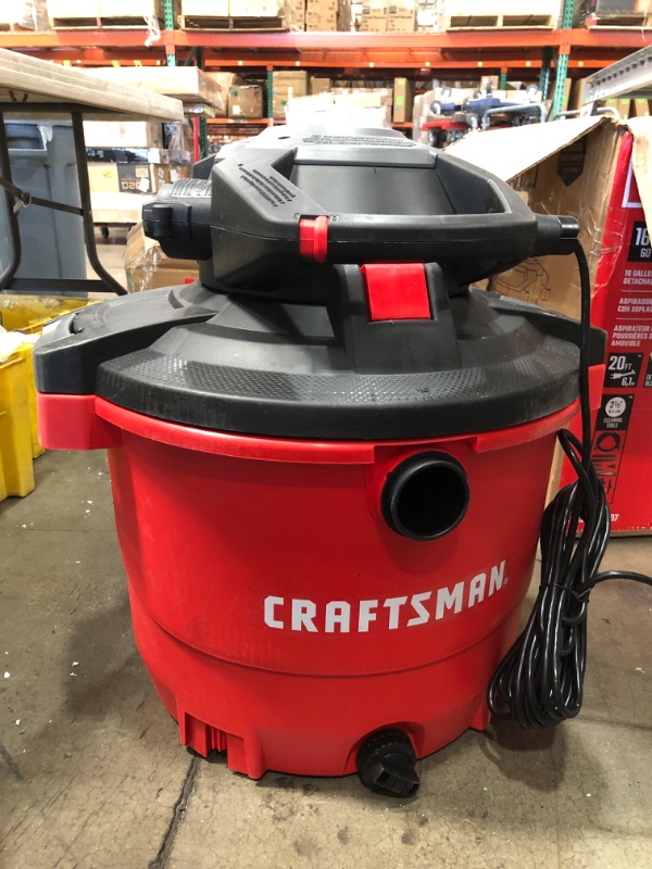 Photo 2 of Craftsman CMXEVBE17607 16 Gallon 6.5 Peak HP Wet/Dry VAC with Detachable Leaf Blower Heavy-Duty Shop Vacuum with Attachments