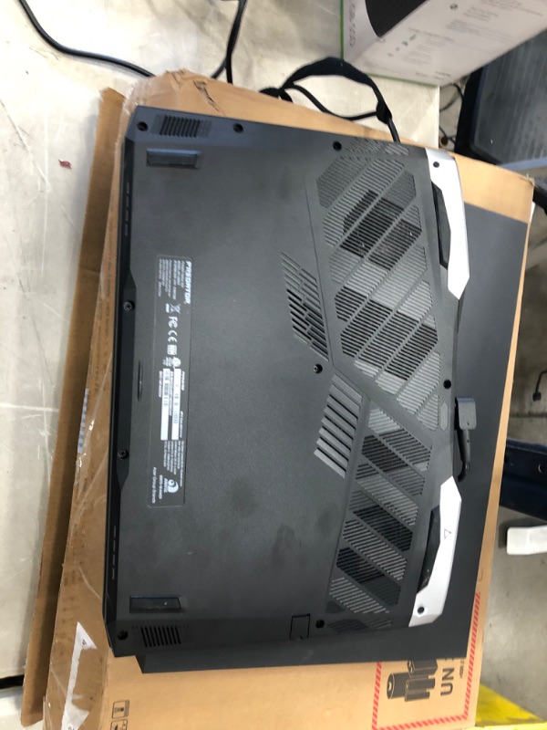 Photo 9 of Acer Predator Helios 300 PH315-54-760S Gaming Laptop | Intel i7-11800H | NVIDIA GeForce RTX 3060 Laptop GPU | 15.6" Full HD 144Hz 3ms IPS Display | 16GB DDR4 | 512GB SSD | Killer WiFi 6 | RGB Keyboard

laptop sleeve included 