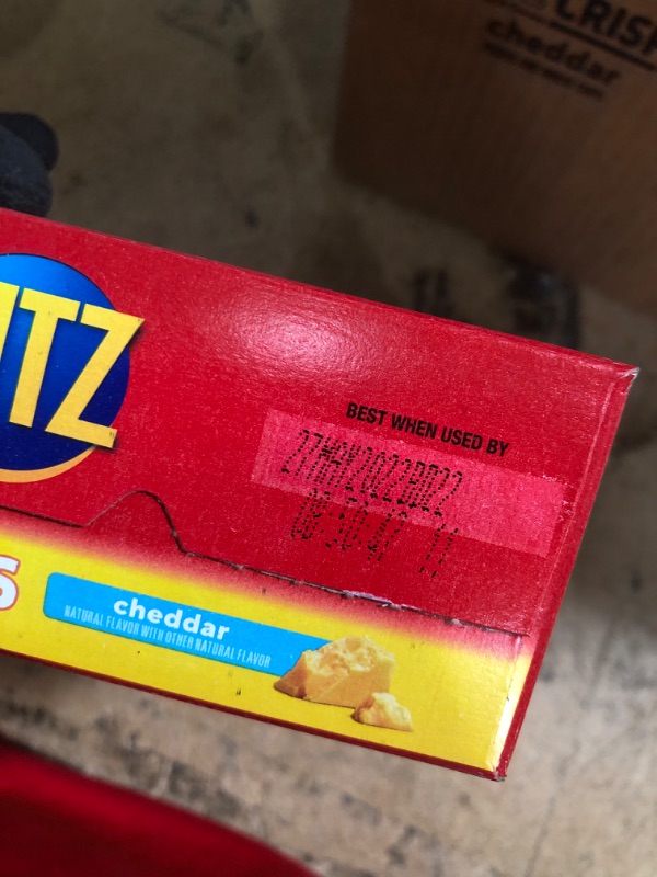 Photo 3 of *EXPIRED May 2022 - NONREFUNDABLE*
Ritz Crispers Cheddar Chips, Cheese, 6 Count