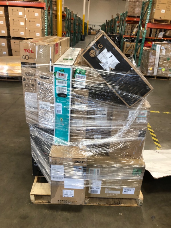 Photo 6 of NONREFUNDABLE - Pallet of 10 different broken , nonfunctional and damaged TV's and monitors
1 Tv is 43”         /    2 TV's are 34”    / 3 TV's are  40”
3 TV's are 49”     /  1 TV is 32”        /