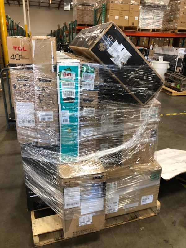 Photo 3 of NONREFUNDABLE - Pallet of 10 different broken , nonfunctional and damaged TV's and monitors
1 Tv is 43”         /    2 TV's are 34”    / 3 TV's are  40”
3 TV's are 49”     /  1 TV is 32”        /