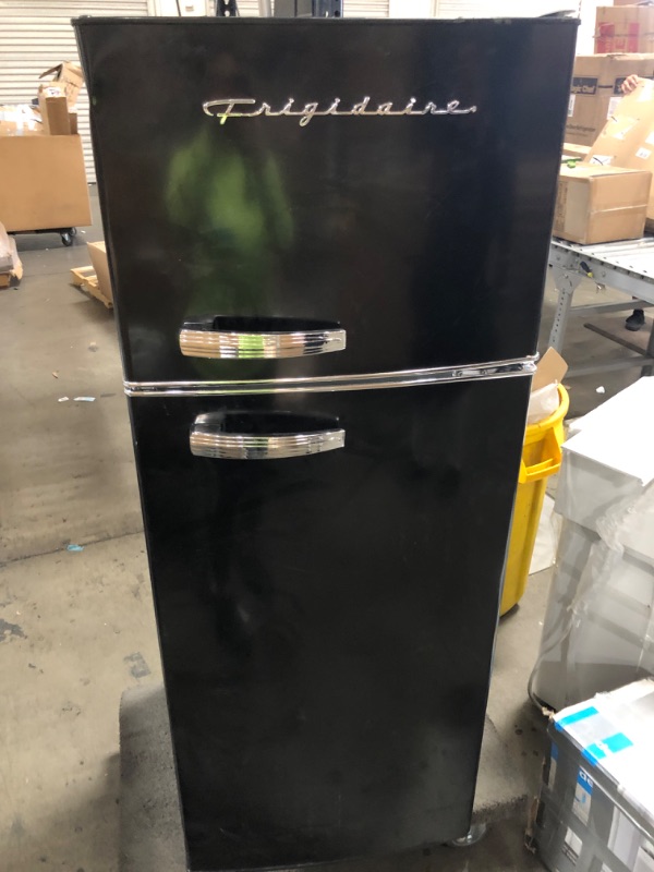 Photo 3 of Frigidaire EFR753-BLACK EFR753 Retro Apartment Size Refrigerator with Top Freezer-2 Door Fridge with 7.5 Cu Ft of Storage Capacity, Adjustable Spill-Proof Shelves, Door & Crisper Bins, Black
