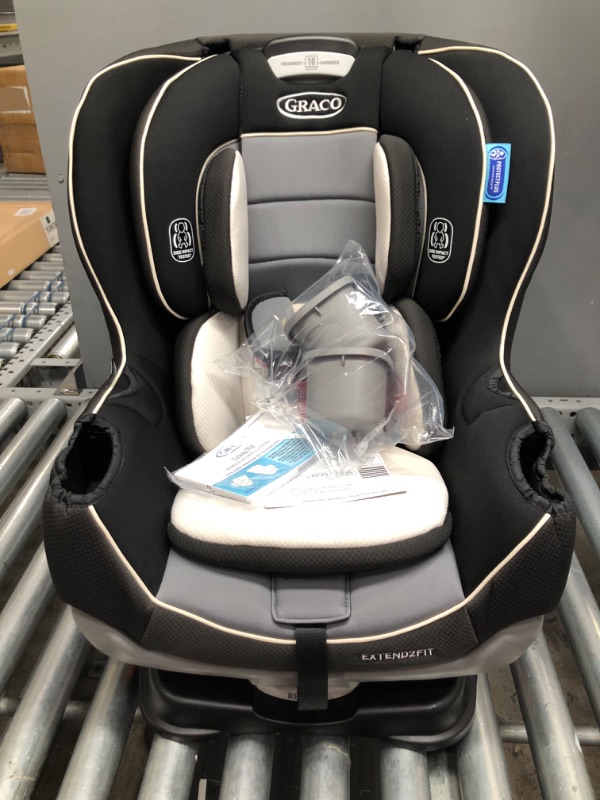 Photo 2 of Graco Extend2Fit Convertible Car Seat, Ride Rear Facing Longer with Extend2Fit, Gotham
