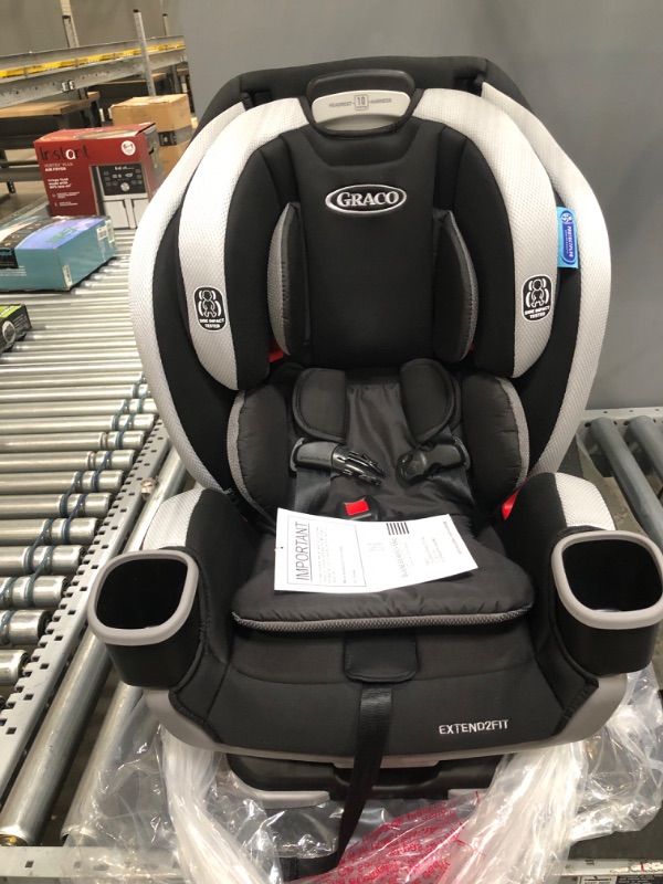 Photo 2 of Graco Extend2Fit 3 in 1 Car Seat, Ride Rear Facing Longer, Garner, 21.56 pounds
