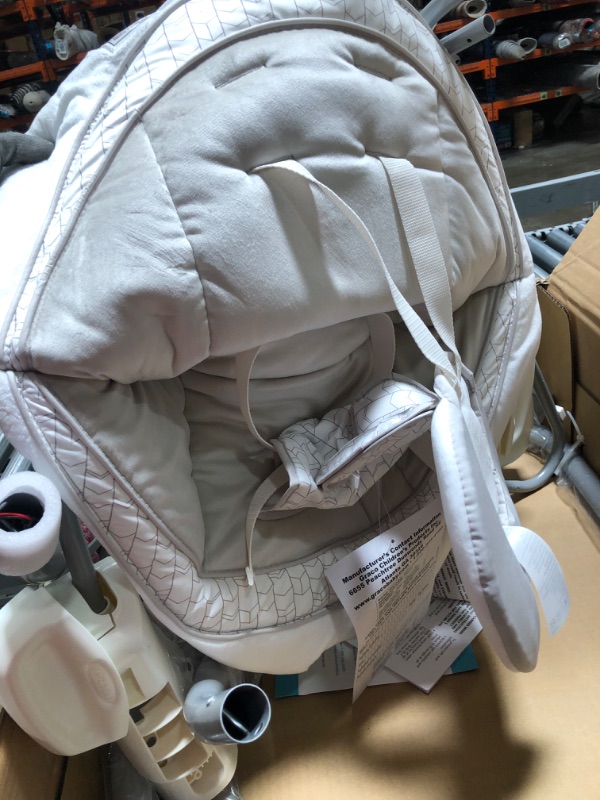 Photo 4 of Graco DuetConnect LX Swing and Bouncer, Redmond
