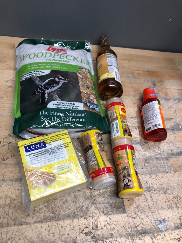 Photo 1 of ***EXP: 18 JAN 23, AUG 2022 , 05/02/24, 07/2022 *** ** NON-REFUNDABLE ** ** SOLD AS IS **
AMAZON BUNDLE OF FOODS AND 1 MEDICINE
