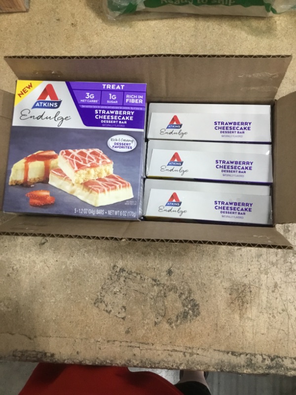 Photo 2 of **NON-REFUNDABLE**
BEST BY 7/01/22
Atkins Endulge Treat Strawberry Cheesecake Dessert Bar. Rich and Creamy Dessert Favorites. Keto-Friendly. (30 Bars)
