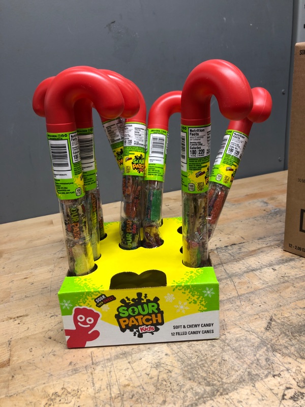 Photo 2 of ** EXP: 30 MAY 2022 **    ** NON-REFUNDABLE **    ** SOLD AS IS **   ** SETS OF 9 **
Sour Patch Kids Big Soft & Chewy Holiday Candy Cane Shapeded Tube, 2.09 Oz
