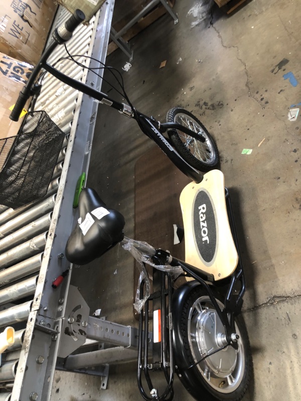 Photo 3 of *PARTS ONLY* Razor EcoSmart Metro and SUP Electric Scooter 
