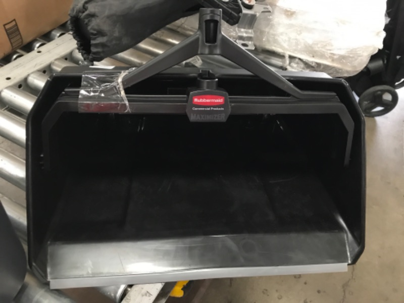 Photo 2 of **ONLY BOTTOM PIECE*- Rubbermaid Commercial Maximizer Heavy Duty Stand Up Debris/Dust Pan, Black (2018781), 11" x 20.4" x 29"
