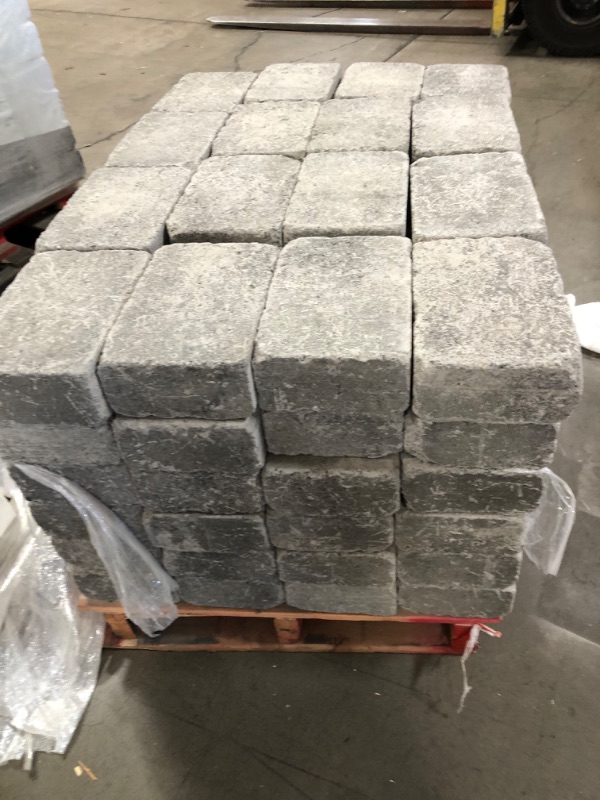 Photo 7 of (Damaged Corners) Pavestone RumbleStone Large 3.5 in. x 10.5 in. x 7 in. Greystone Concrete Garden Wall Block (96 Pcs. / 24.5 sq. ft. / Pallet)