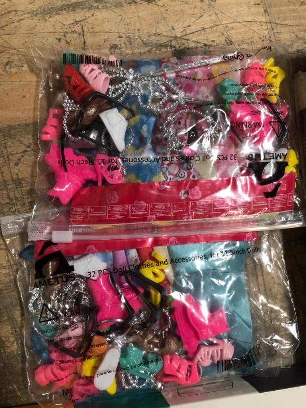 Photo 1 of ASSORTED BAG OF KIDS TOYS, NINTENDO SWITCH LITE CASE/DOLL ACCESSORIES/DIAMOND PAINTING KRAFT