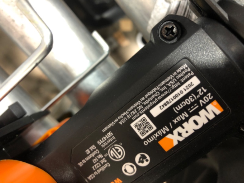 Photo 4 of Worx WG163 12 Cordless Grass Trimmer/Edger (2) 20V Li-ion 5hr Charger Wheeled Edging Command Feed Includes: WA3525 WA3742
