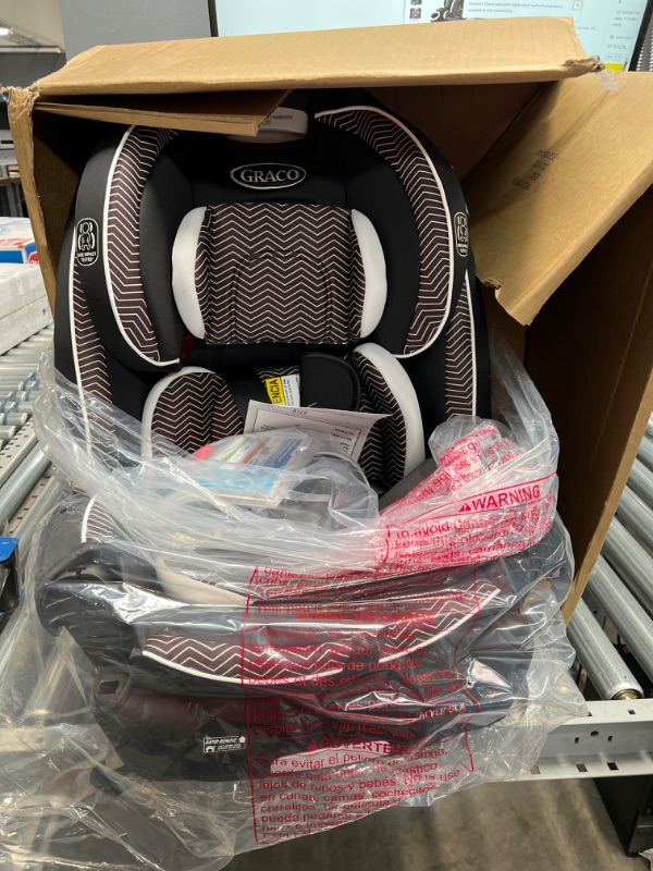 Photo 1 of Graco 4ever DLX 4-in-1 Convertible Car Seat - Zagg