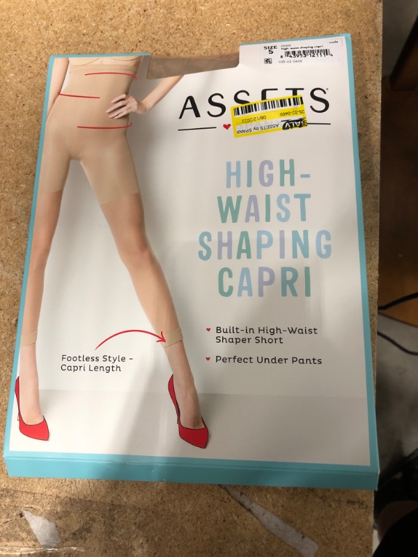 Photo 2 of ASSETS by SPANX Women's High-Waist Footless Shaper -
Size: 5
