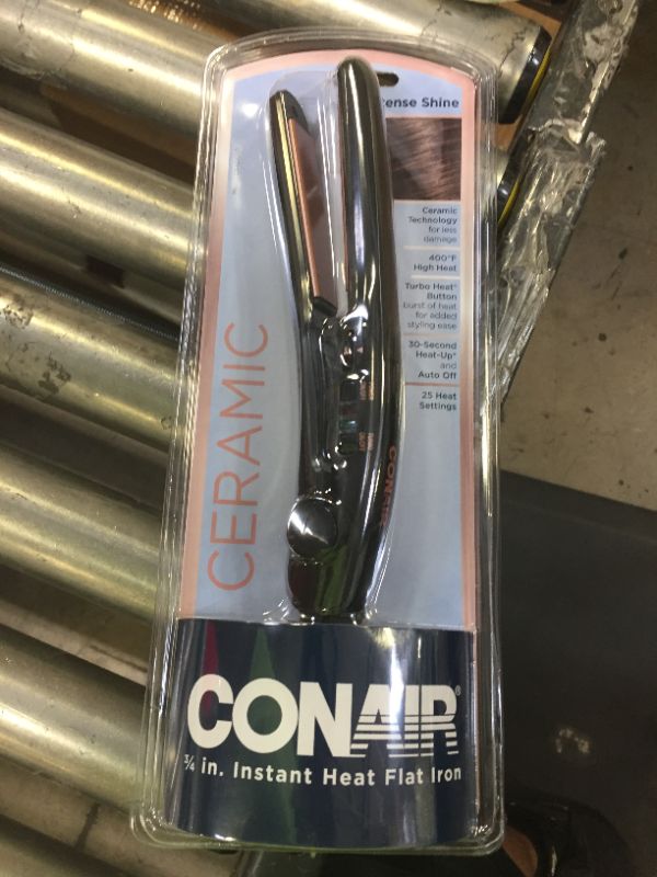 Photo 2 of New Conair 3/4 Inch Ceramic Instant Heat Flat Iron High Heat Up To 400F
