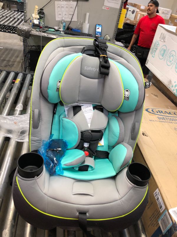 Photo 2 of Safety 1st® Grow & Go 3-in-1 Convertible Car Seat in Vitamint