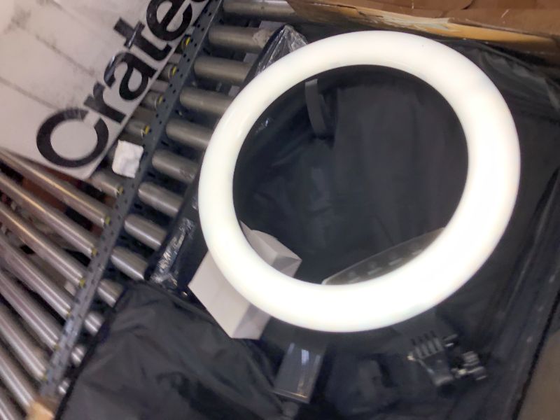 Photo 1 of 18 inch circle light with tripod 