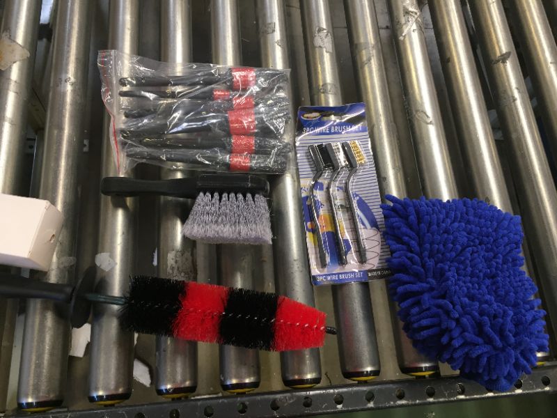 Photo 2 of 13 Pcs Car Wheel Brush Set