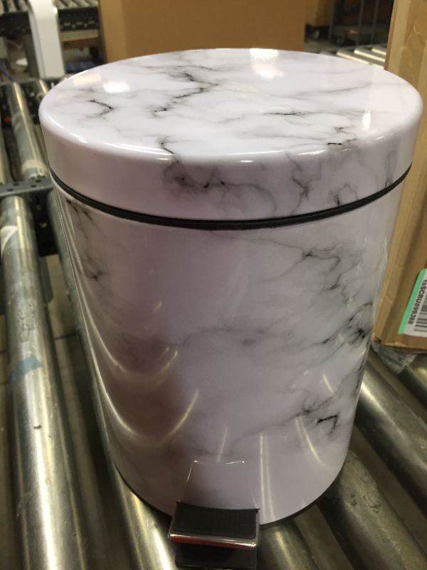 Photo 1 of 10 inch marble style small trash can. (loose lid hinges)