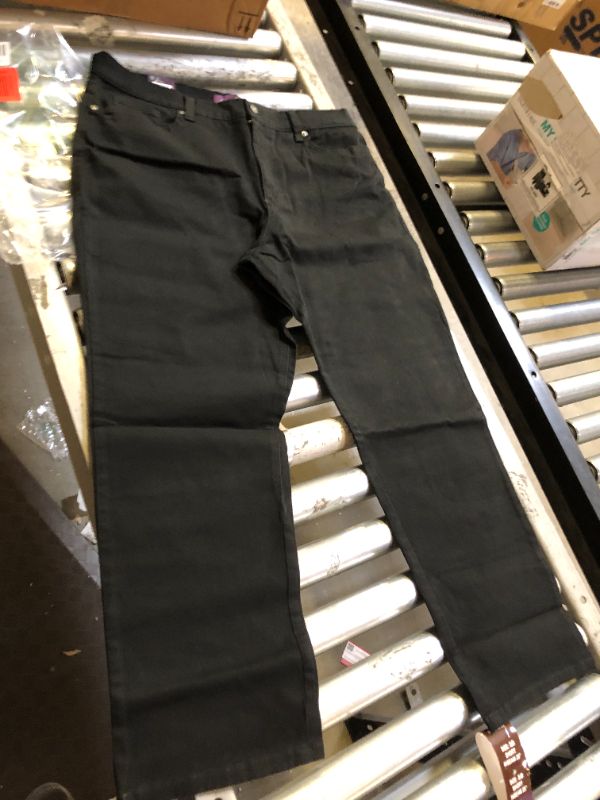 Photo 4 of Gloria Vanderbilt Women's Amanda Classic High Waisted Tapered Jeans, Black, Size 18