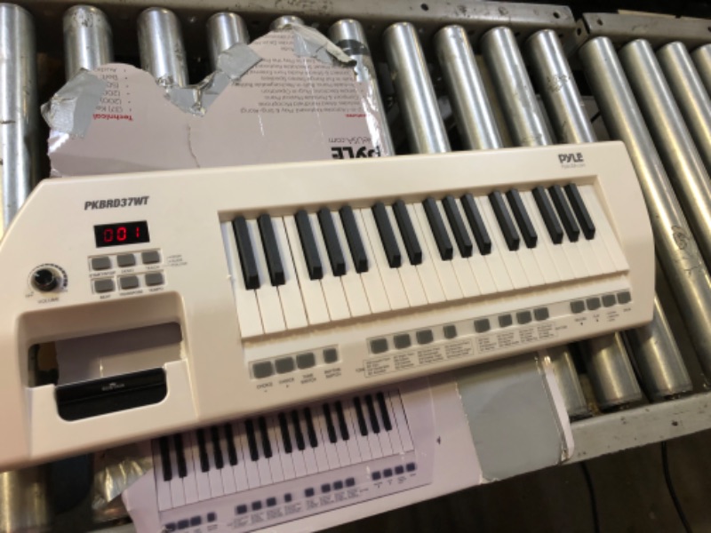 Photo 1 of Pyle Portable Piano Keytar Electric Keyboard 37 Keys