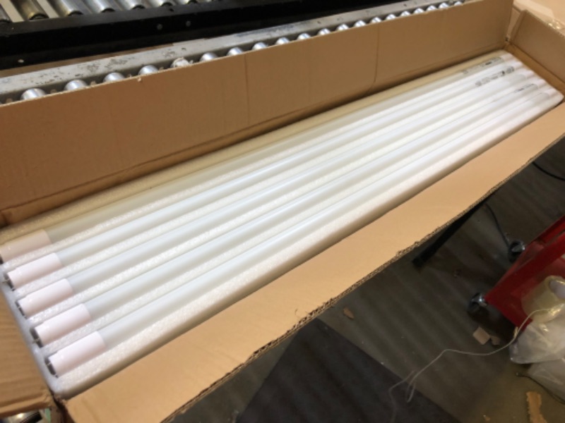 Photo 2 of Parmida LED Technologies (20 pack) parmida led t8 light tube, type b, 4ft, 18w (40w equivalent), 2200lm, ul-listed for single dual-ended connection, b