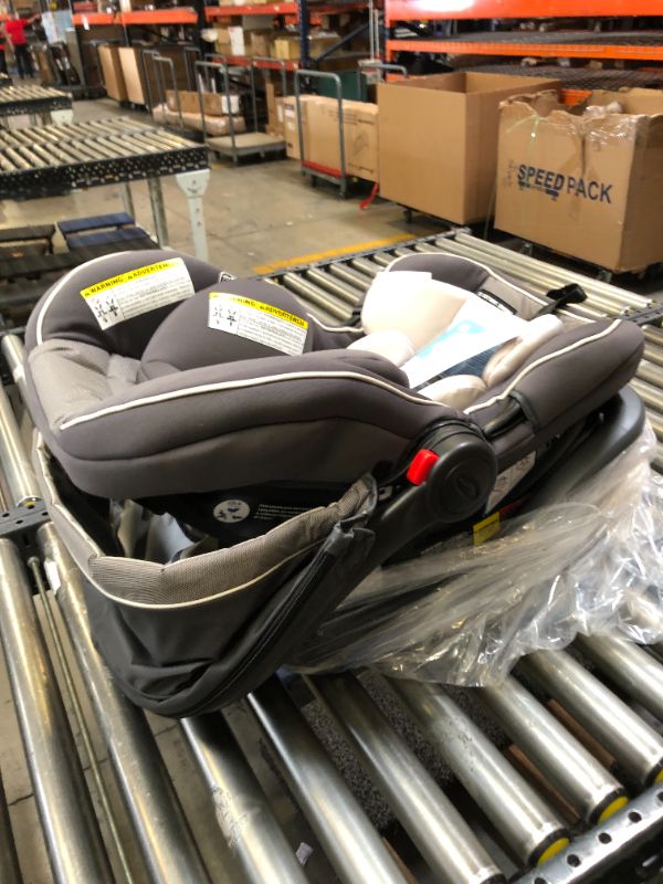 Photo 4 of Graco SnugRide SnugLock 35 Elite Infant Car Seat, Baby Car Seat, Oakley. Box Packaging Damaged, Item is New
