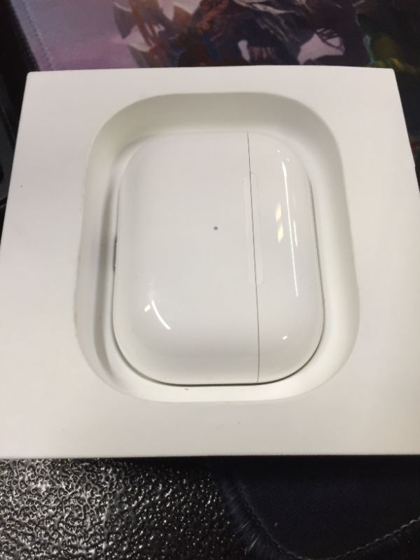 Photo 4 of Apple AirPods Pro