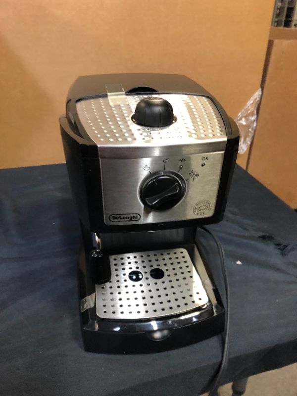 Photo 2 of DeLonghi EC155 15 Bar Espresso and Cappuccino Machine, Black
used 