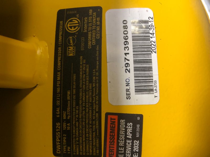 Photo 2 of DEWALT Pancake Air Compressor, 6 Gallon, 165 PSI (DWFP55126)
