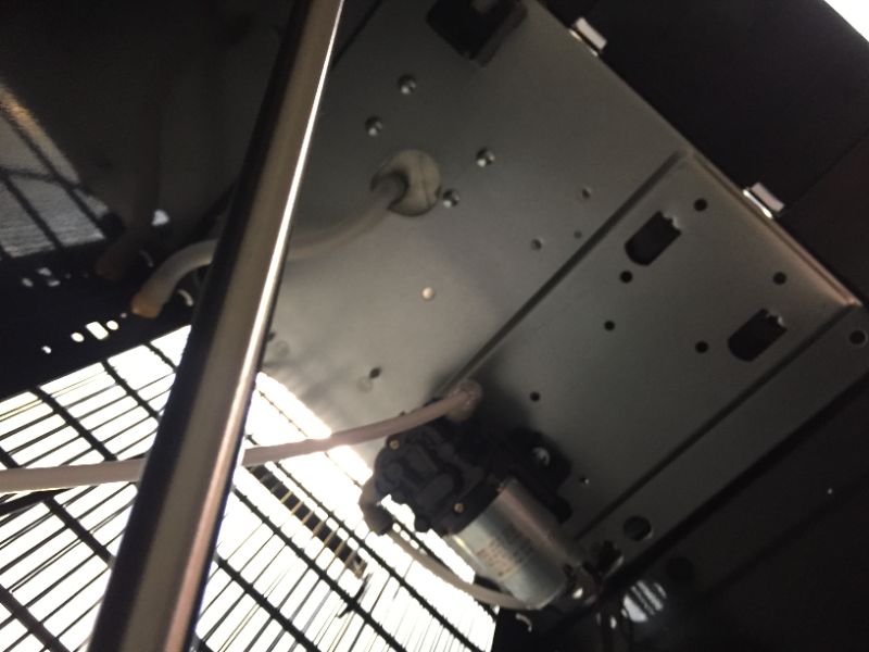 Photo 8 of Brio - CLBL420V2 Bottom Loading Water Cooler Water Dispenser & New Wave Enviro Products BPA Free Tritan™ Bottle, 5-Gallon---ITEM IS DIRTY---HAS A FEW DENTS---
