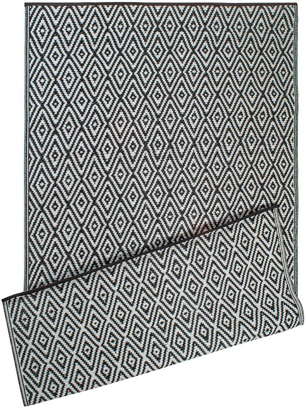 Photo 1 of DII Reversible Indoor/Outdoor Diamond Woven Rug, 4x6', Black
