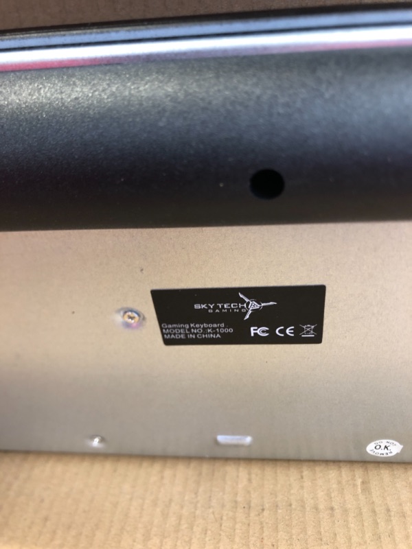 Photo 1 of FOR PARTS ONLY!!!! Skytech Prism II Gaming PC Desktop – AMD Ryzen 9 5950X 3.4 GHz, RTX 3090, 1TB NVME Gen4 SSD, 32G DDR4 3600 RGB, 1000W Gold PSU, 360mm AIO, AC Wi-Fi, Windows 10 Home 64-bit
DOES NOT POWER ON!!!, UNABLE TO TEST DUE TO MAJOR MOTHERBOARD DA