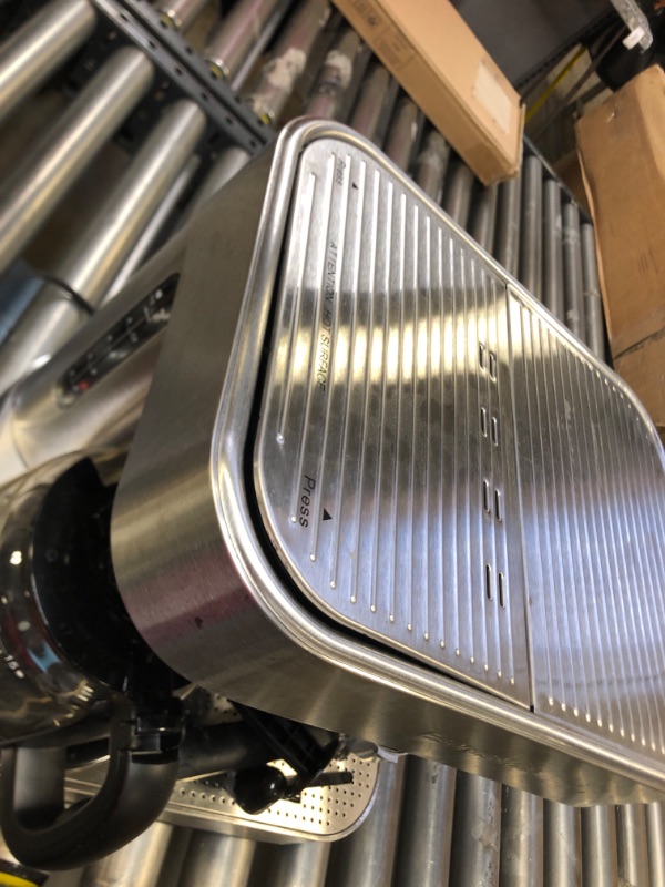 Photo 3 of Espressione Stainless Steel Machine Espresso and Coffee Maker, 1.5 L
TOP IS BENT, SOME PARTS ARE DIRTY, SEE PICTURES PLEASE.
ITEM DOES TURN ON.