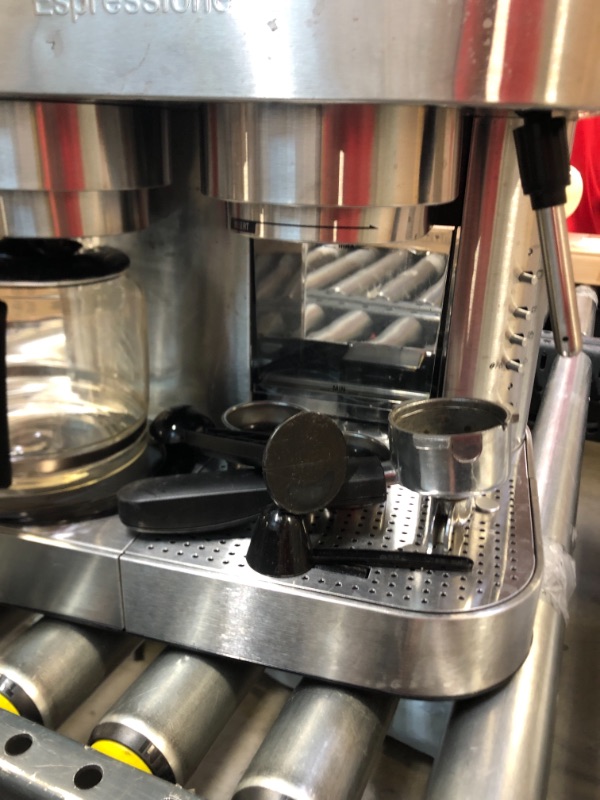 Photo 4 of Espressione Stainless Steel Machine Espresso and Coffee Maker, 1.5 L
TOP IS BENT, SOME PARTS ARE DIRTY, SEE PICTURES PLEASE.
ITEM DOES TURN ON.