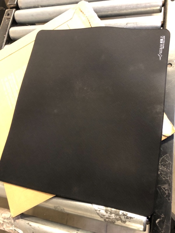 Photo 3 of ARTISAN FX HAYATEOTSU NINJABLACK Gaming Mousepad of Polyester with Smooth Texture and Quick Movements for pro Gamers or Grafic Designers Working at Home and Office (?X-Soft? X-Large)
