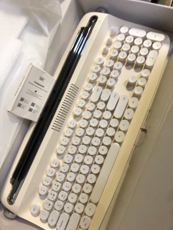 Photo 1 of ACTTO RETRO BLUETOOTH KEYBOARD B503